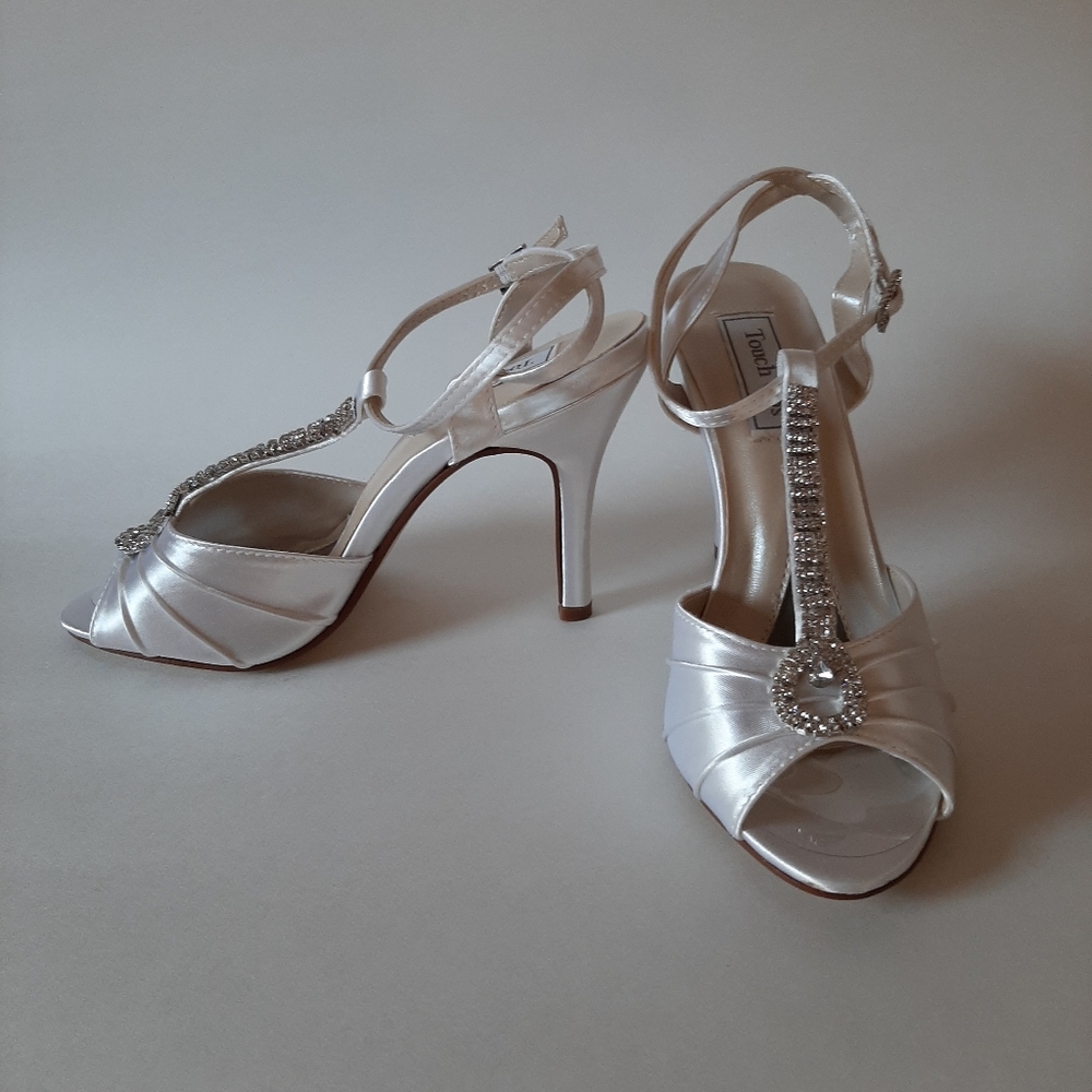 NWOT Satin Beaded Wedding Shoes